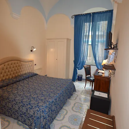 Bed & Breakfast Palazzo Pisani 4*